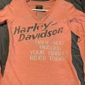 Womens long sleeved top.